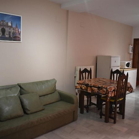 Apartamentos Alamare Sevilla Buitenkant foto